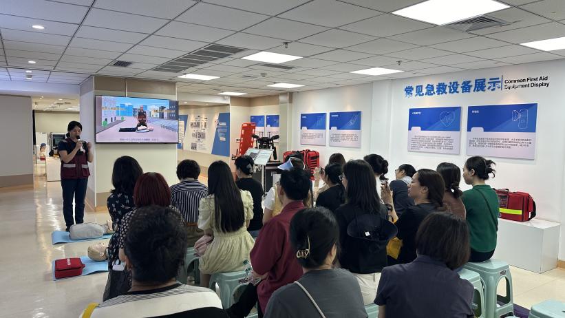 F:/公众-交接（琳.2024.3.6）/2.科普/5月/161.财经学院老师科普体验/2024.5.22财经学院/2024.5.22财经学院1.jpg2024.5.22财经学院1