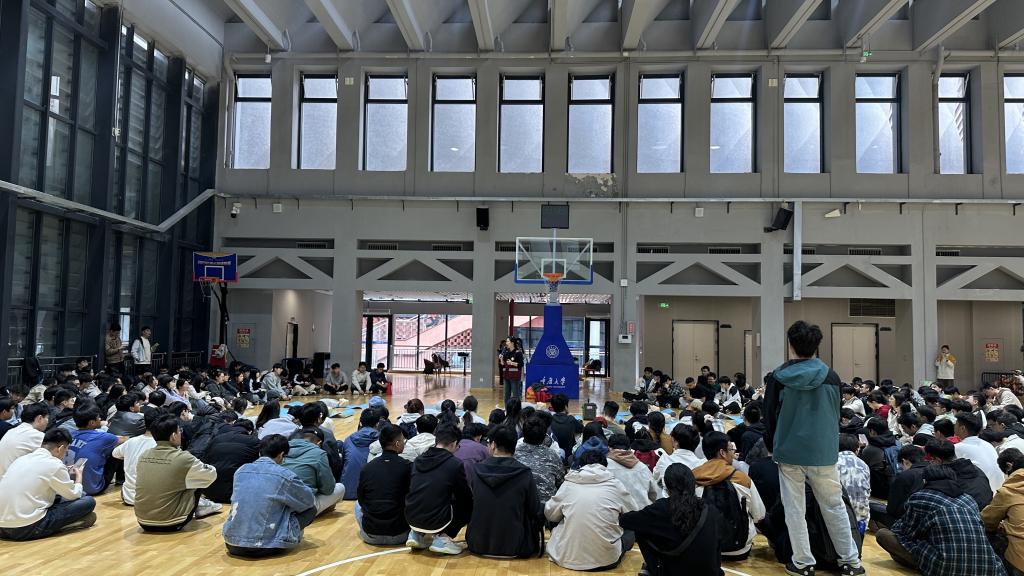 D:/1.公众培训/2025年公众资料/1.提升行动/38.282期（重庆大学虎溪校区-关爱生命1）10.30/2025.10.30重庆大学虎溪校区-关爱生命-心肺课程/2025年10月30日重庆大学虎溪校区关爱生命课程-心肺 (10).jpg2025年10月30日重庆大学虎溪校区关爱生命课程-心肺 (10)